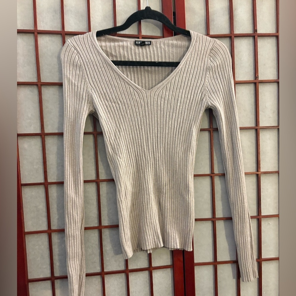Express Ribbed V-Neck Sweater in Light Beige
